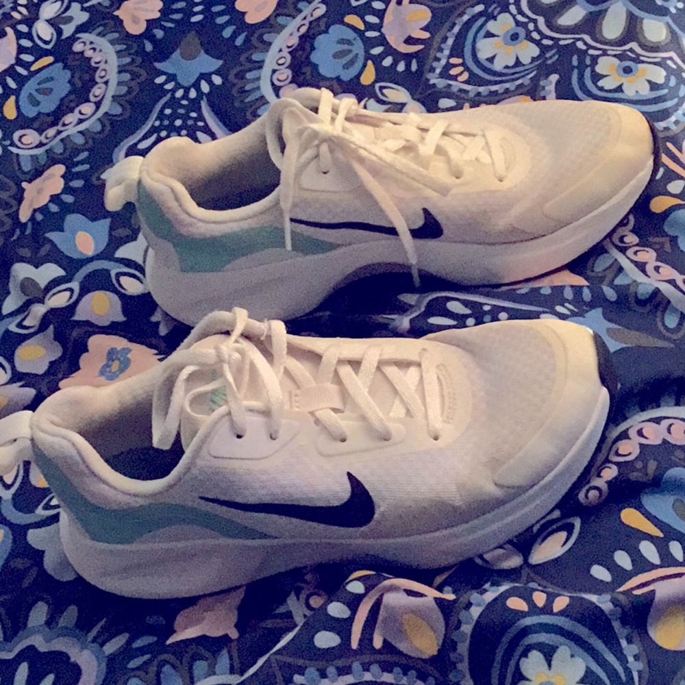 Nike 2021 wearallday sneakers us7